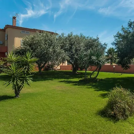 Erica Cindy Holiday home Villa San Pietro